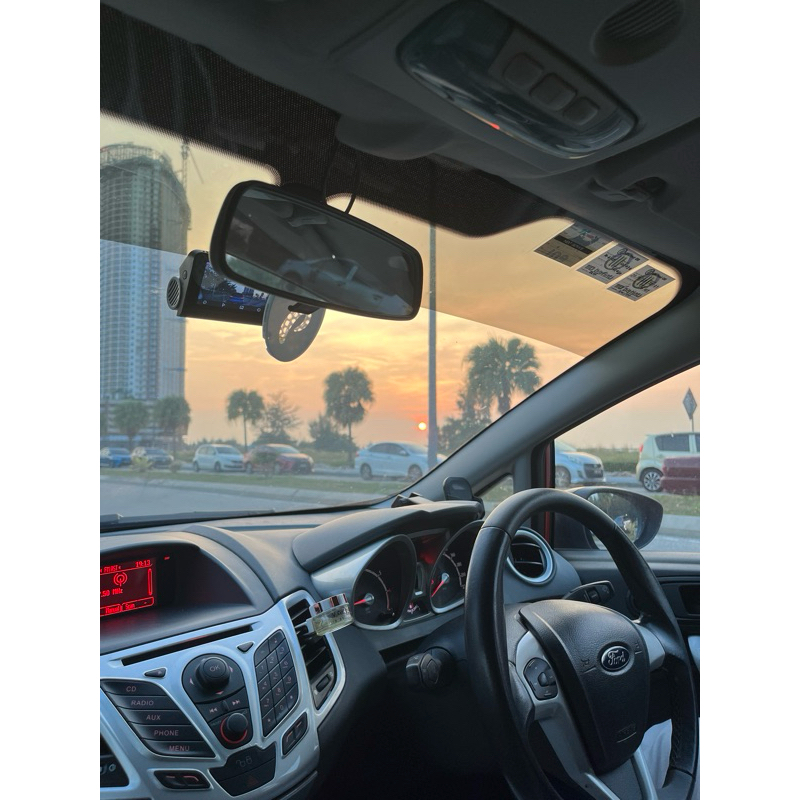 LOCK LIVE SWEATSHIRT ONLY ✨