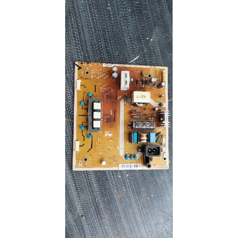 Tv TOSHIBA 24HV10E - PB: V71A00023500 / PSIV400601A - MB: V28A001322A1
