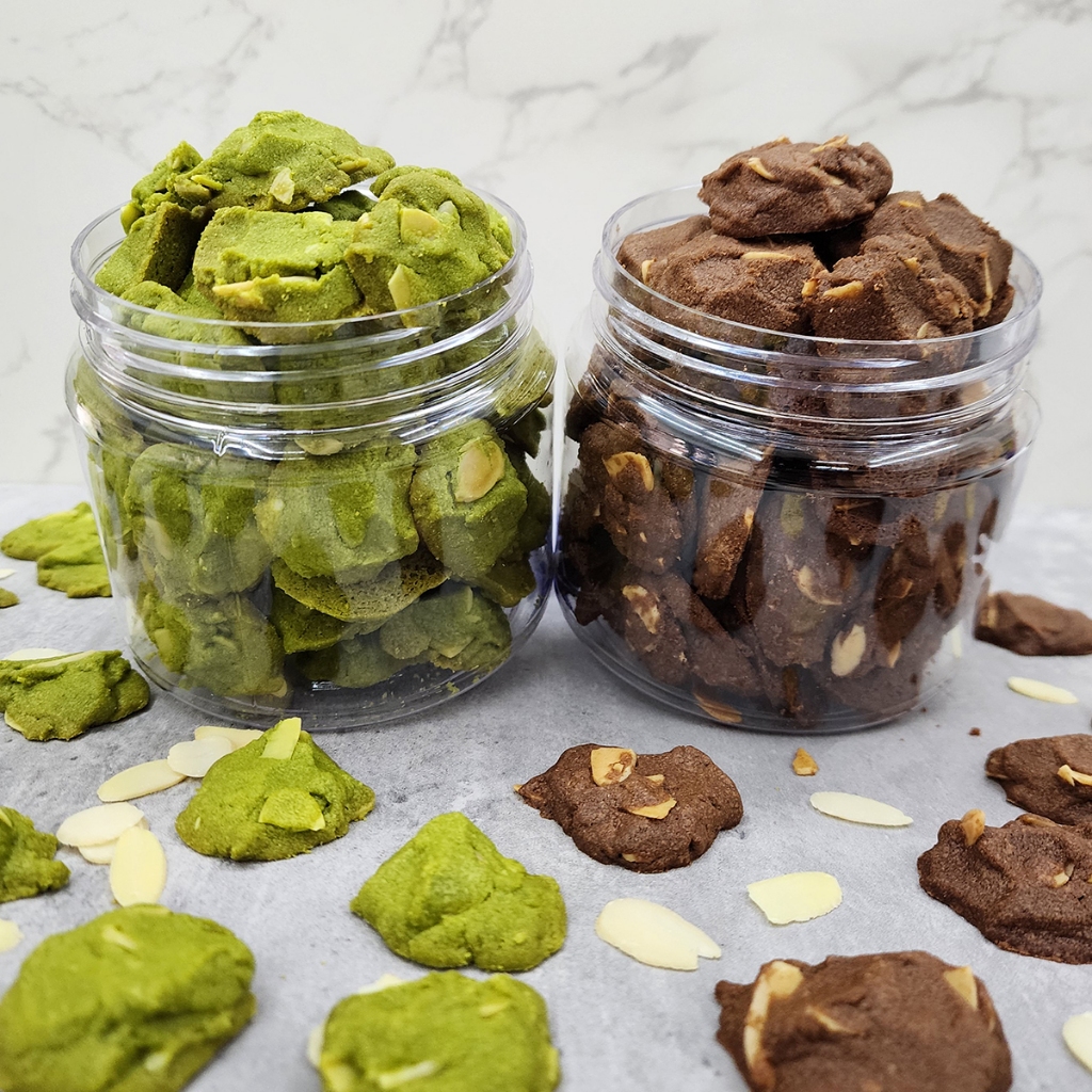 Almond Chocolate/Matcha Cookies By Dreamy Makmur
