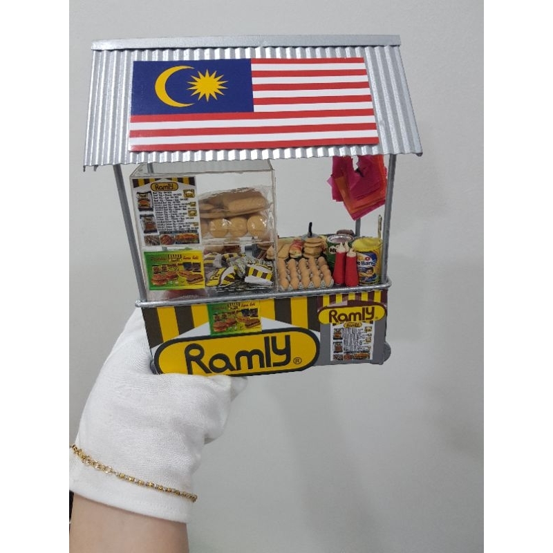 in stock Handmade Door Gift Handicraft Miniaturesworld-Local Ramly Burger stall