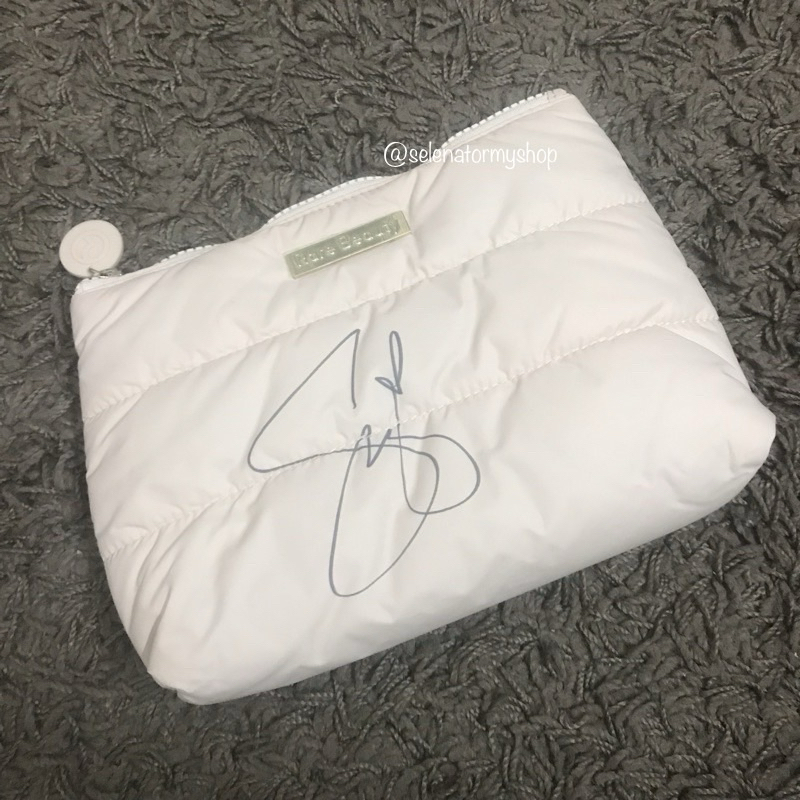 ✨EXCLUSIVE✨ READY STOCK RARE BEAUTY Signed by Selena Gomez Puffy Makeup Bag