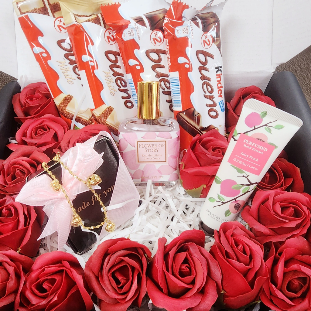 SURPRISE Gift Hadiah Birthday Mother's Day Girlfriend Isteri Wife Sorry Perfume Kinder Coklat