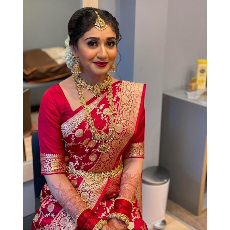 READY STOCK Presenting Enchanting Yet Breathable Organic Banarasi Sarees For Intimate And Big Fat Indian Weddings,