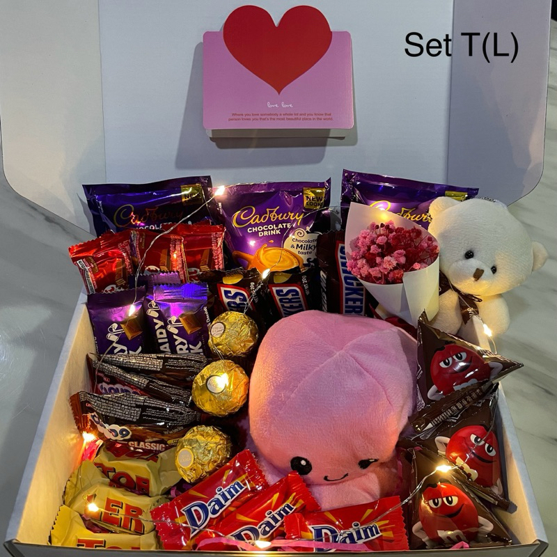 Surprise Gift Box Birthday M Fairy Light Chocolate Bear Mini Baby Breath Bouquet Necklace Love Father Set Hadiah Kejutan