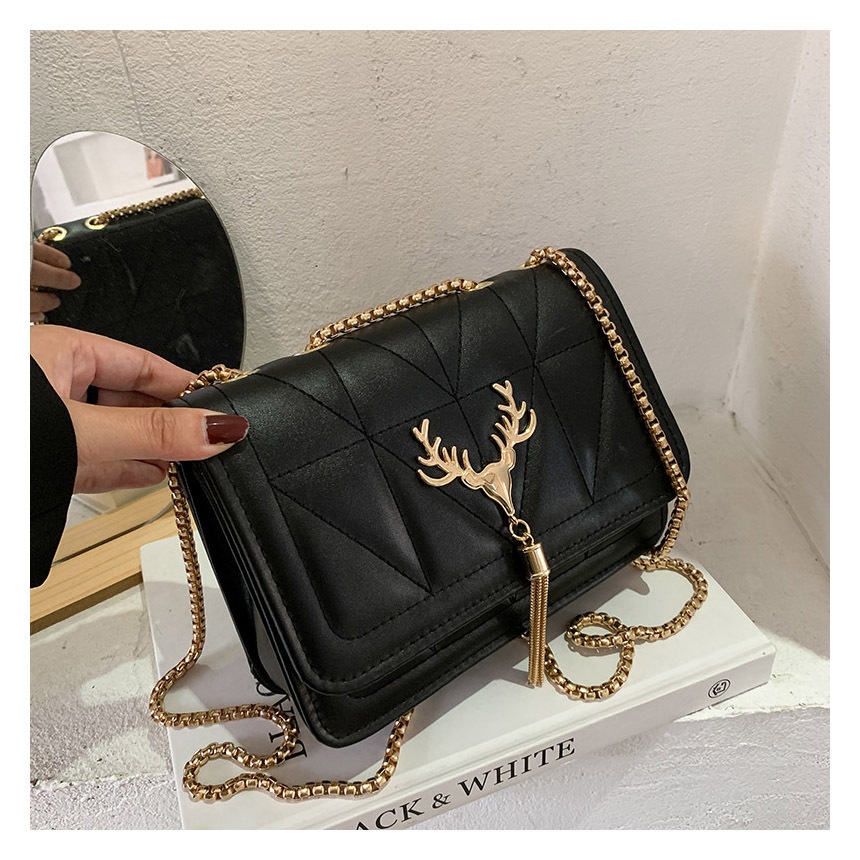 DEER DECO CHAIN SLING BAG [BG33993]