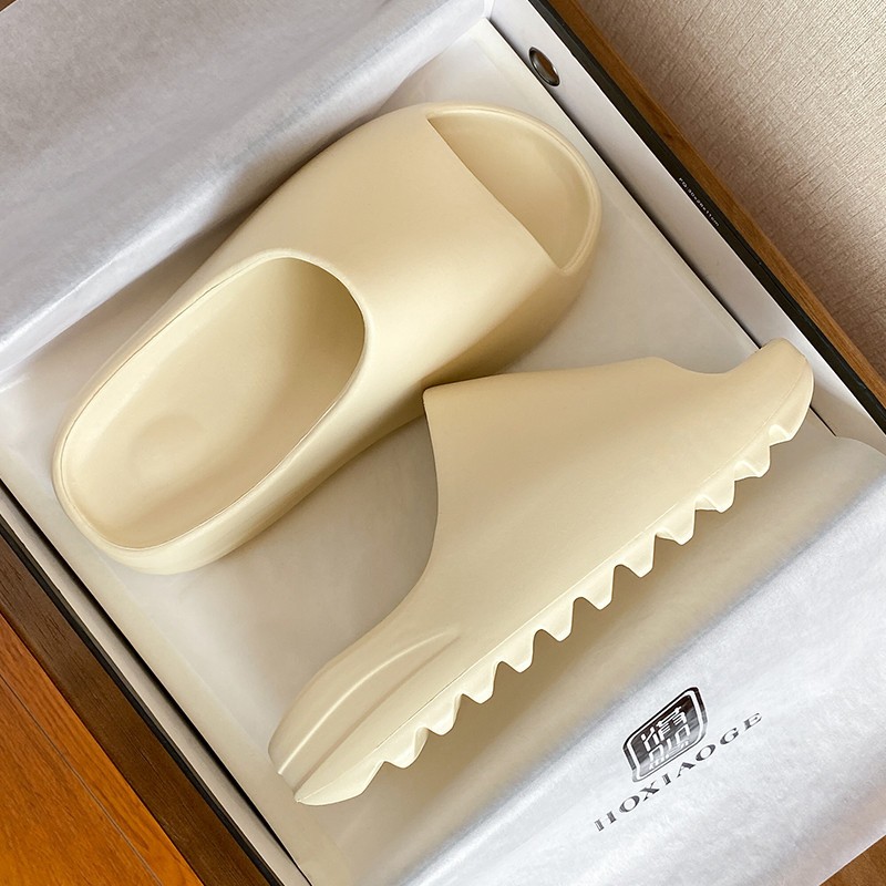 Yeezy Slide Kanye Men Women Casual Slippers Indoor Slipar Selipar lelaki perempuan Sandal Shoe Kasut viral 椰子拖鞋男女情侣拖鞋厚底