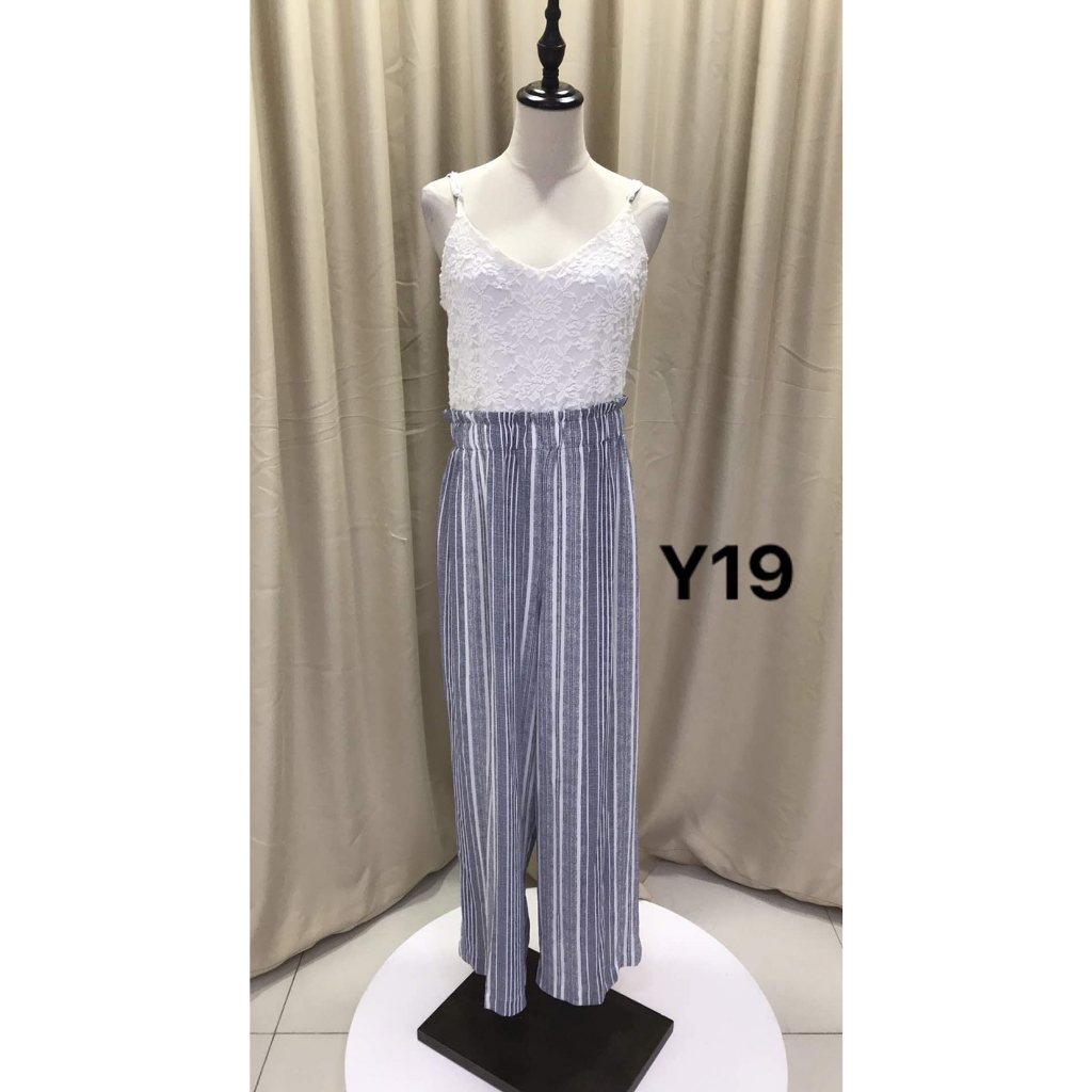 Pre-loved Second Jumpsuit  85% like new [Y19]  (M~L Size]  /二手上衣出售 8.5成新