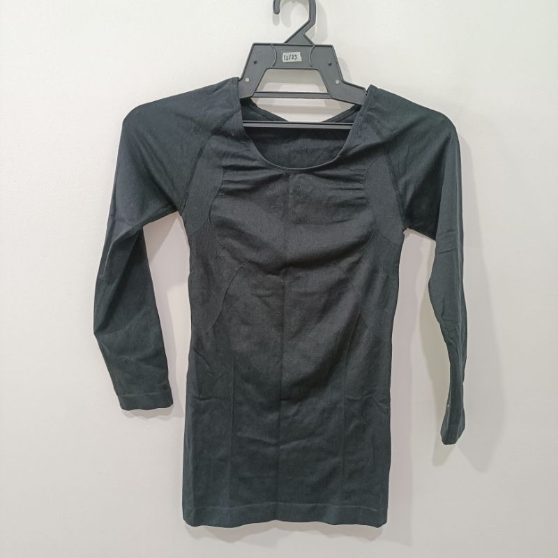 Refined Style: Preloved Women's Shirt Blouse – Sustainable Fashion for Women P12