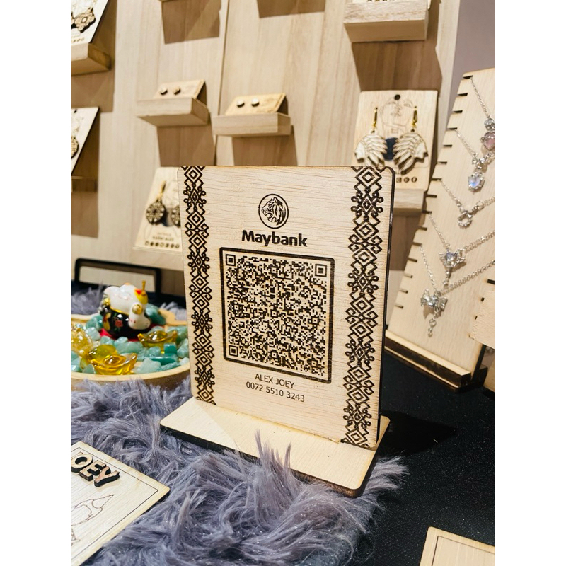 QR PAY A6 SIZE WITH STAND LASER WOOD ENGRAVING SABAH BORNEO MOTIF CORAK