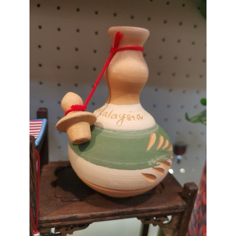 Artisans Malaysia / Win Craft’s LABU SAYONG VASE DECORATION - SMALL