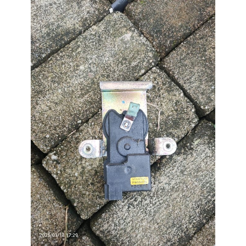 central lock/actuator  proton wira with bracket