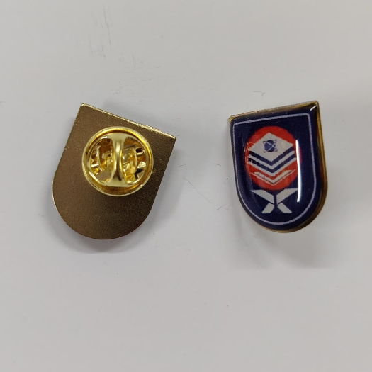 Collar Pin (UTHM) Universiti Tun Hussein Onn Malaysia (UTHM) gold collar pin