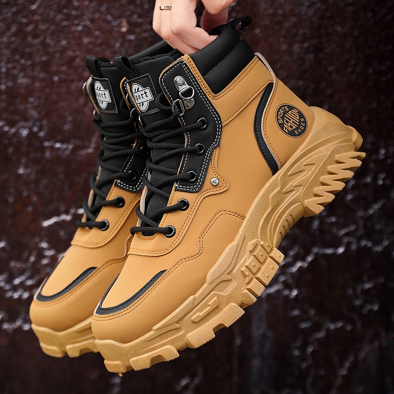 【COD】Men's Breathable High-Top British Retro Outdoor Sports Hiking Boots Wear-Resistant Motorcycle Work Boots