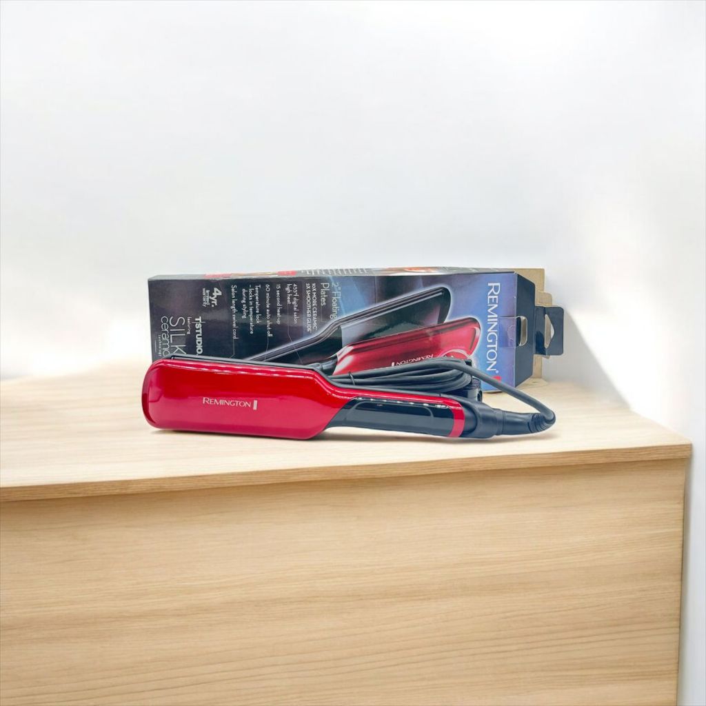 REMINGTON Hair Iron.