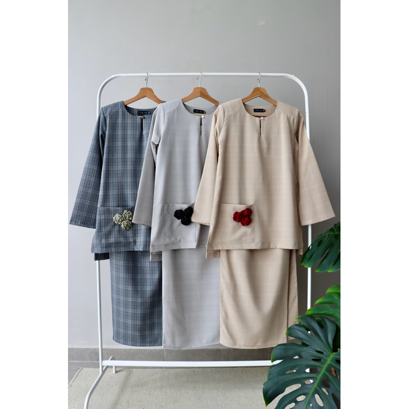 Kuntum Exclusive with 3D Flower