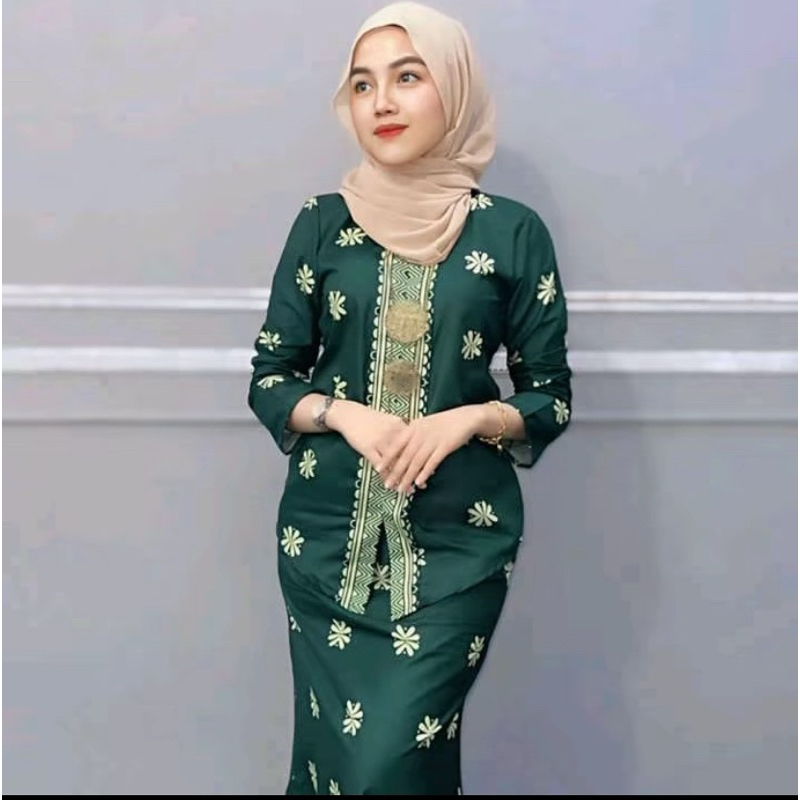 Kebaya Premium Batik Jalur Modern Ironless Raya Mewah Design 2