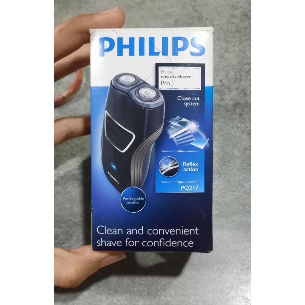 Philips Electric Shaver Pro PQ217 (Pencukur Misai & Janggut Mudah Alih)