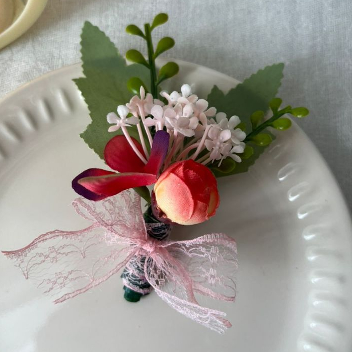 AFC001-004 Artificial Flower/Soap Flower Corsage c/w Pin (Wedding, Company Event, Dinner Event)