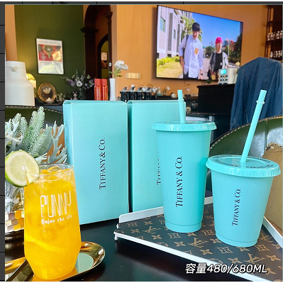 goods in stock Limited edition Tiffany Blue Edition Sparkling Cold Cup Sparkling Reusable Cold Cup with Lid Plastic