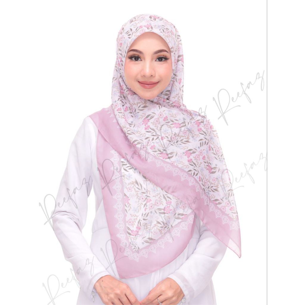 Tudung Bawal Cotton Printed Corak Bidang 45 |  Square Hijab Floral