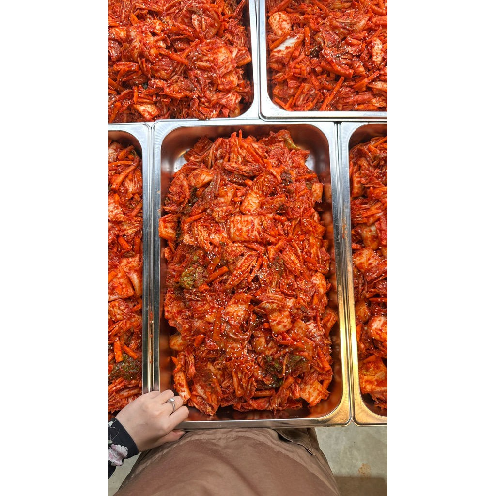 THE KIMCHI LAB (KOBIS KIMCHI 500GRAM) jika ada kerosakkan saya akan ganti balik dm saya okey produk ada jaminan