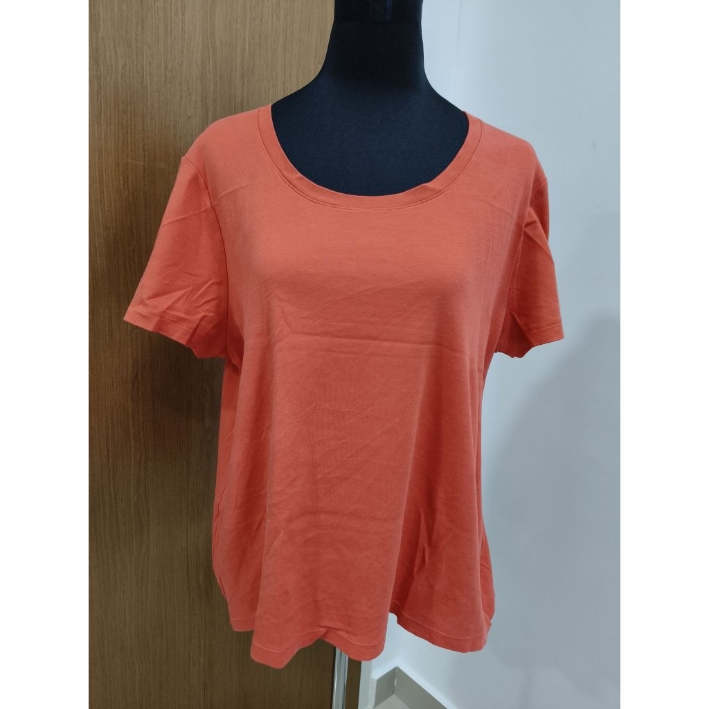 Curvy Chic: Preloved Plus Size T-Shirt Blouse – Sustainable Fashion P25