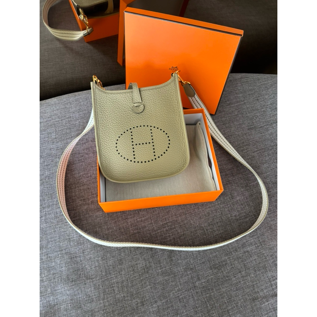 Authentic Hermes Evelyne Mini TPM