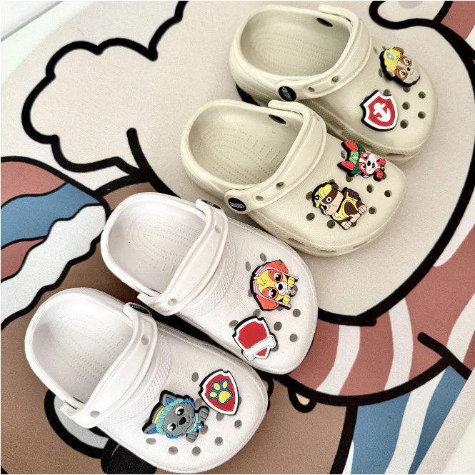 【Malaysia in stock】Children's Hole Shoes Non-slip Breathable Soft sole Boys and girls beach shoes Parent child same styl