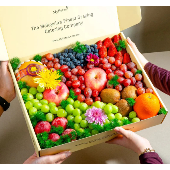 Gua Musang Suria Lush Fruit Box [L]