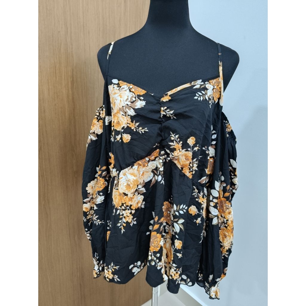 P24/27 (3XL) Refined Style: Preloved Women's Shirt Blouse – Sustainable Fashion for Women