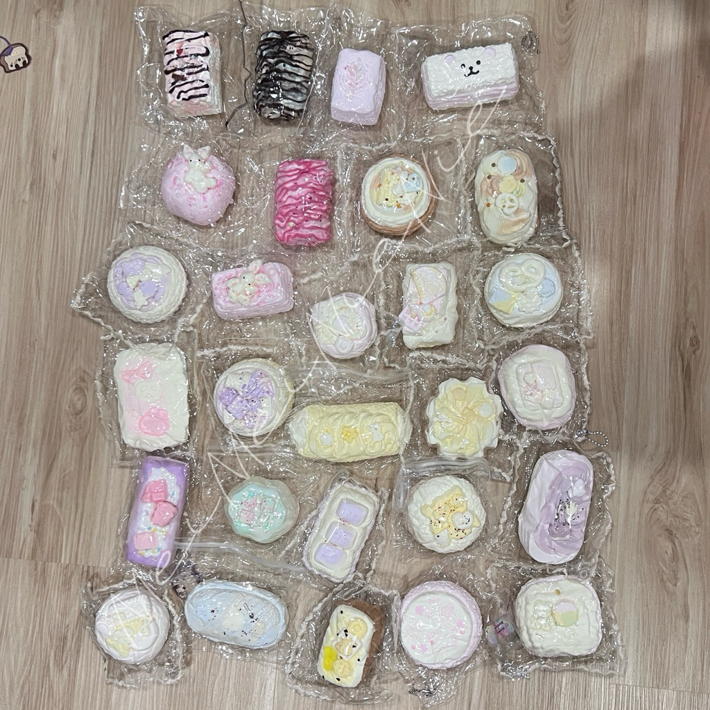 [Ready Stock]- Mainan Squishy Comel/Cute Squishy Dessert Toy – Fun & Stress Relief[NOT EDIBLE] 可爱捏捏乐玩具 – 解压又好玩 [默认微瑕]