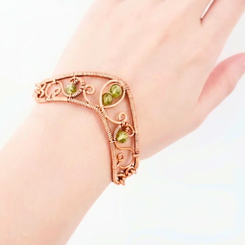 Dr. Beads Artisan Peridot & Copper Link Bracelet - Boho Chic Gemstone Jewelry