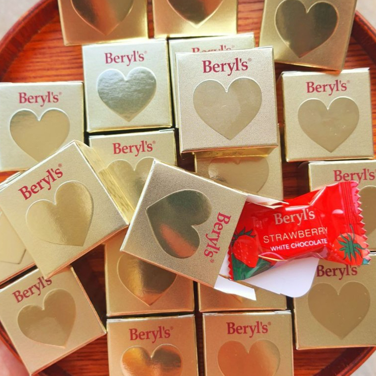 Doorgift Beryl’s/Gold Box/1pcs choc per box(with ice pack,thermal packaging in box)doorgift kahwin-Mix Flavours