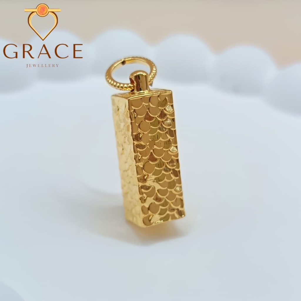 Grace Jewellery GRC000195 Gold 916 Charm Crushed Ice Fortune/Emas 916 Loket Empat Segi Rezeki/黄金916碎碎冰四方来财吊坠
