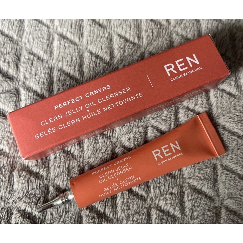 REN Clean Skincare Perfect Canvas Clean Jelly Oil Cleanser 5ml ( No Box )
