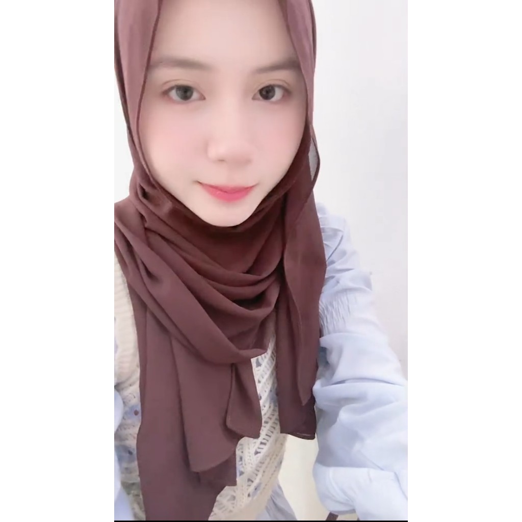 shawl NUR FAZEERA, kain jenis chiffon, dulu masih kici kici teringin nak pakai shawl cantik macam ni