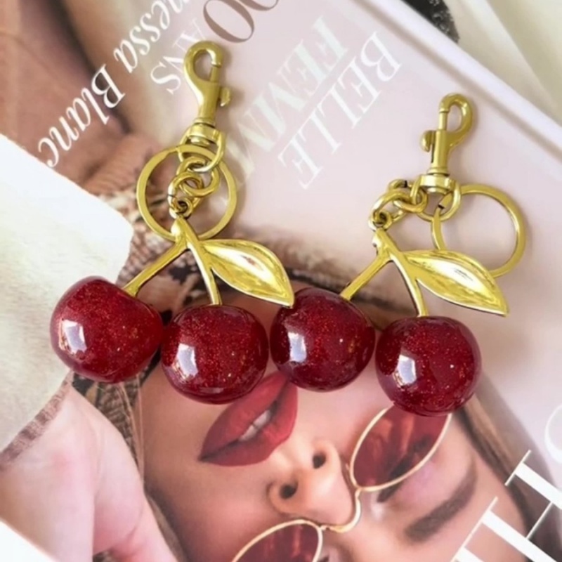 Fashion Cherry Crystal Keychain Creative Women Luxury For Handbags Lmitation Fruit Pendant Backpack Charm Gelang Kunci