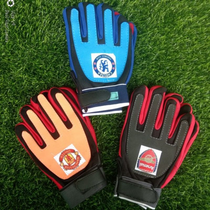 Durable Must LOKAL Local Outside club Children's Goalkeeper Gloves Essential - Image 4