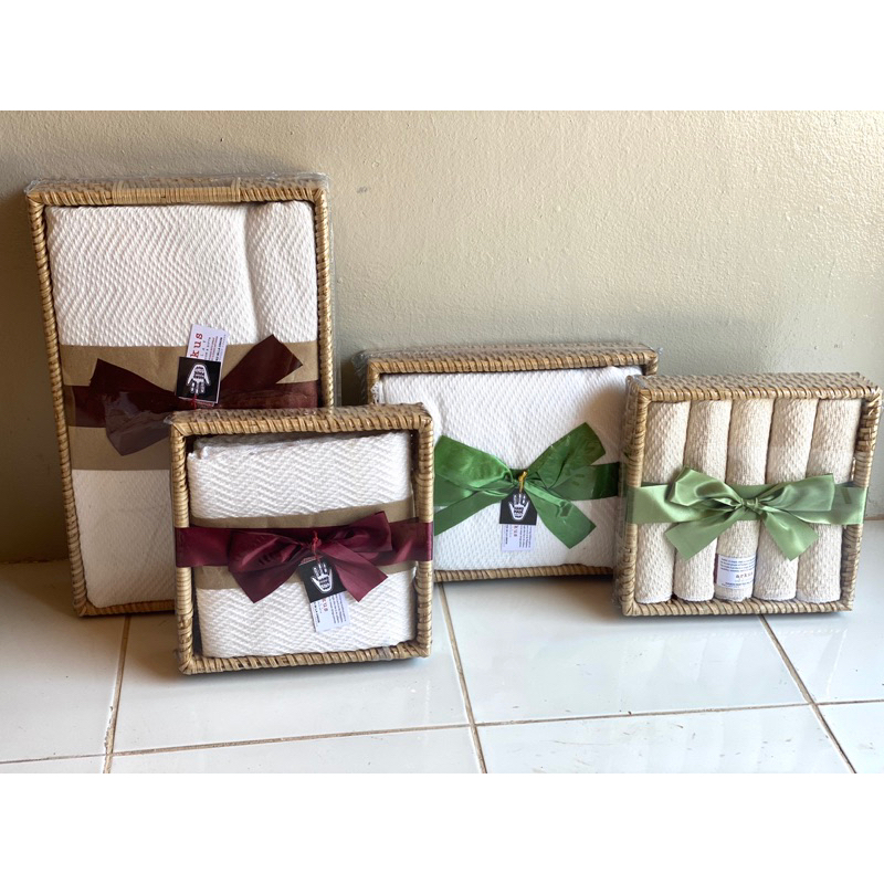 Inabel towels - blankets - handtowels in handcrafted gift tray set | souvenirs