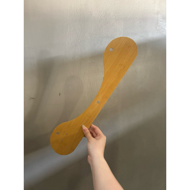 Wood part cat scratcher