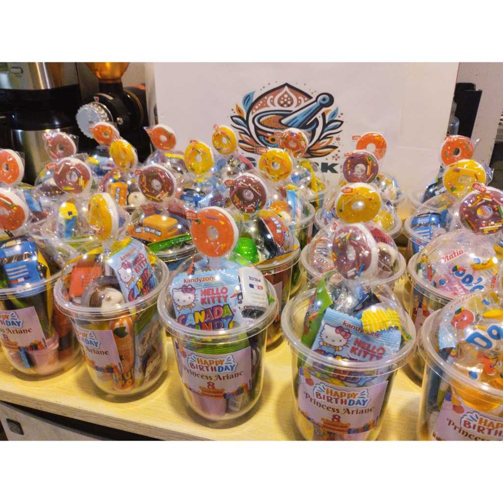 12 pcs Candy cup(16oz) sweet treats giveaways with customized sticker