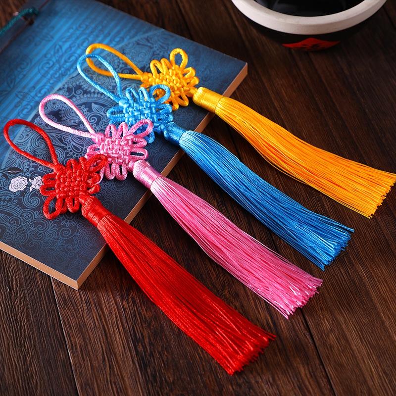中国结小号挂件精美流苏穗子6盘方胜结古风汉服装饰礼品配饰 elegant tassel pendant perfect for traditional Hanfu clothing accessories and gifts