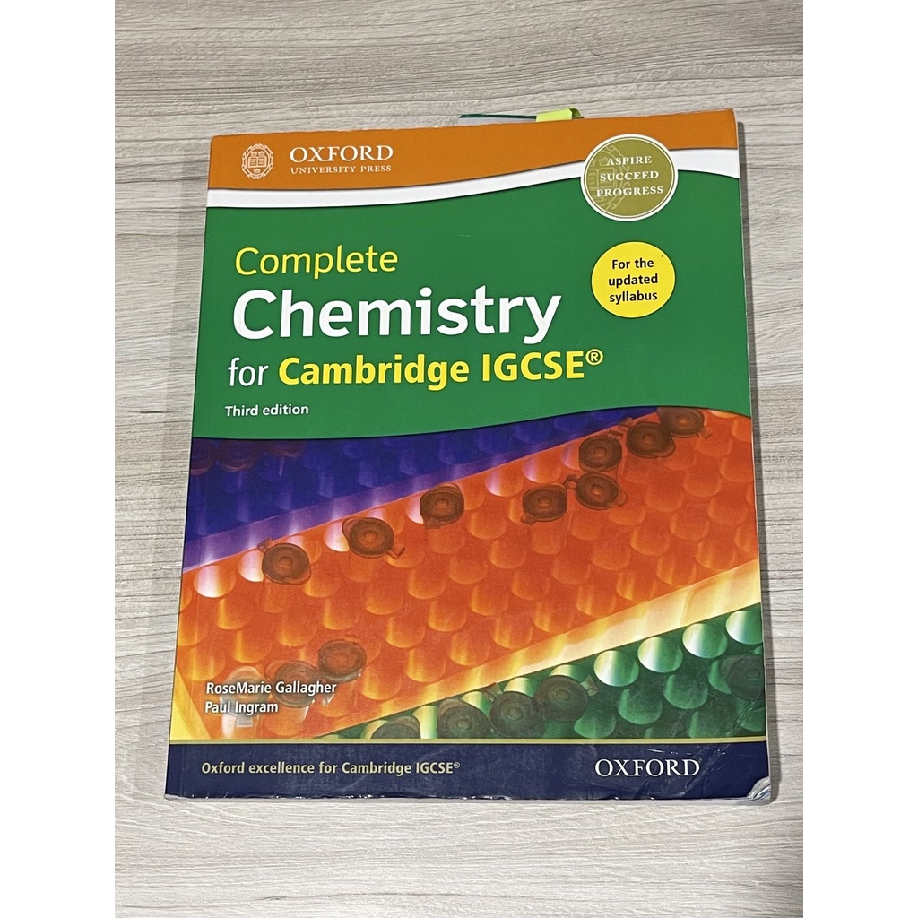 Cambridge caie igcse complete chemistry student book third edition