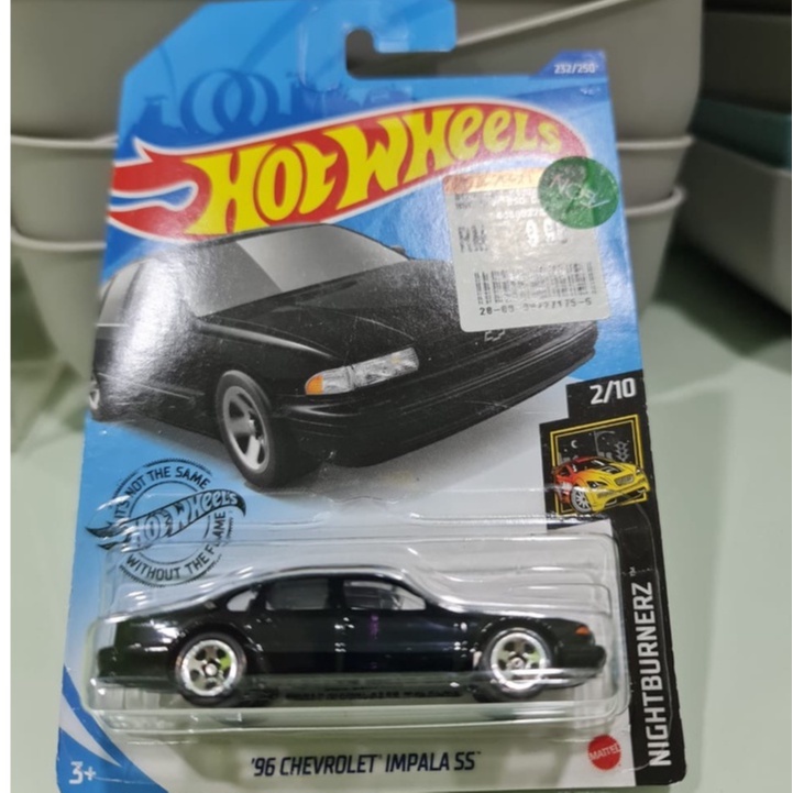 Hot Wheels '96 Chevrolet Impala SS (Red/White) 6/10 HW Rescue 2021 - 227/250 (Short Card) GTB12 *** Supplied in a KLAS Car Keeper Protective Case
