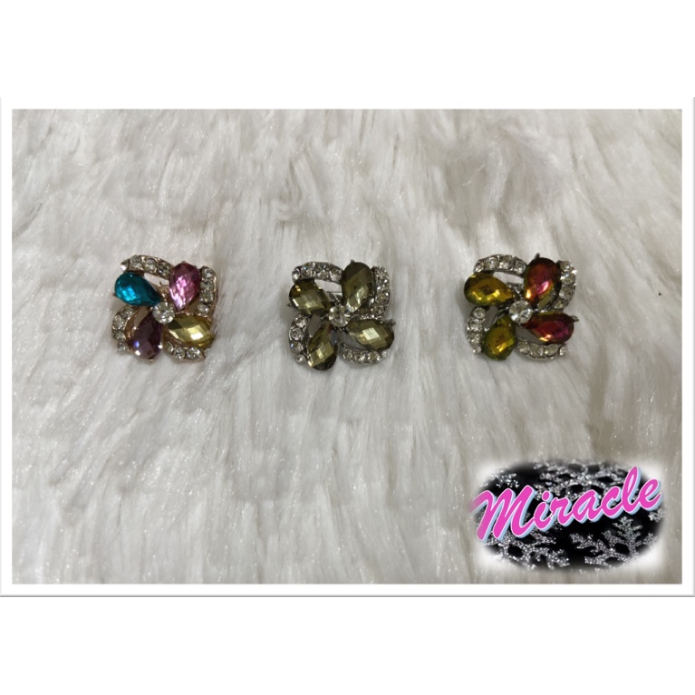 [4-Four Leaves Diamonds] Korean Diamond Muslimah Hijab Pin Kerongsang ...