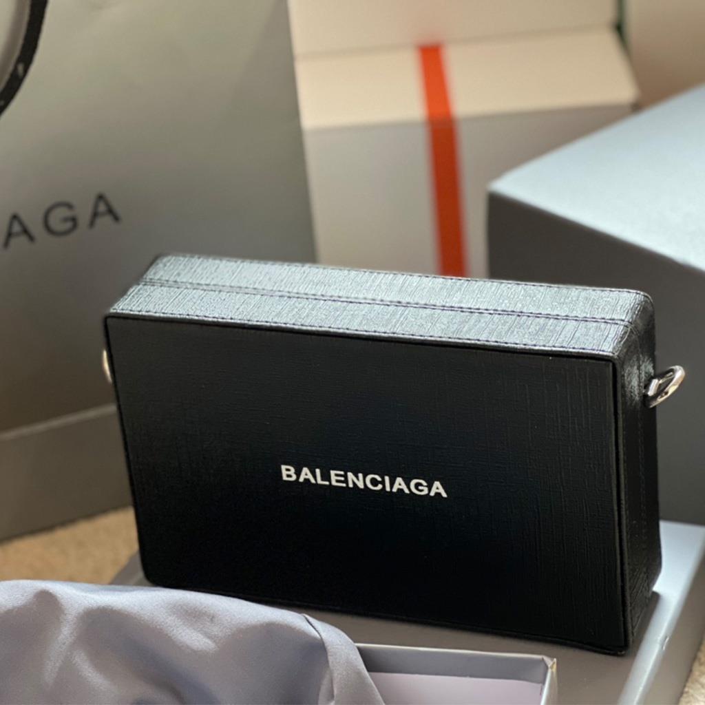 Balenciaga Women s Shoulder Bag With Strap (Box) | Shopee Malaysia