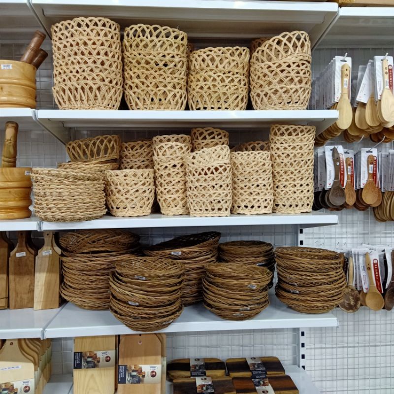 Rattan Buffet Plate/Dinner Plate/ preloved Serving