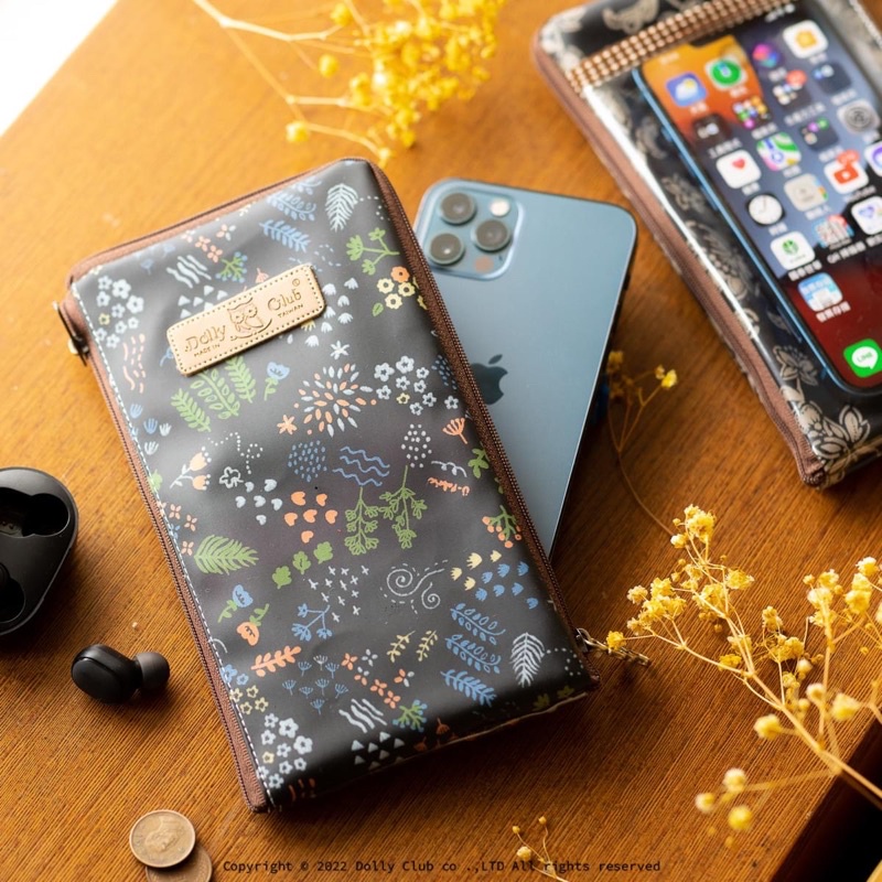 Dolly Club B2XLT 6 inch Phone Pouch With Handle Shopee Malaysia