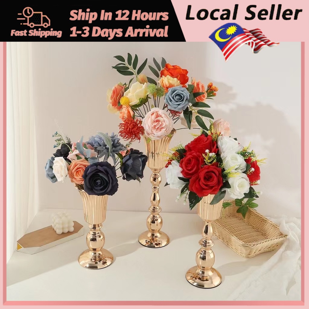 Golden Flowers Vase Wedding Ceremony Decoration Wedding Flower Vase Metal Candlestick Candle Holders Iron Home Decor Wedding Decoration Candleholders Luxury Wedding Flower Vase Metal Candlestick Candle Holders Iron Golden Flowers Vase婚慶用品金色花瓶結婚花瓶