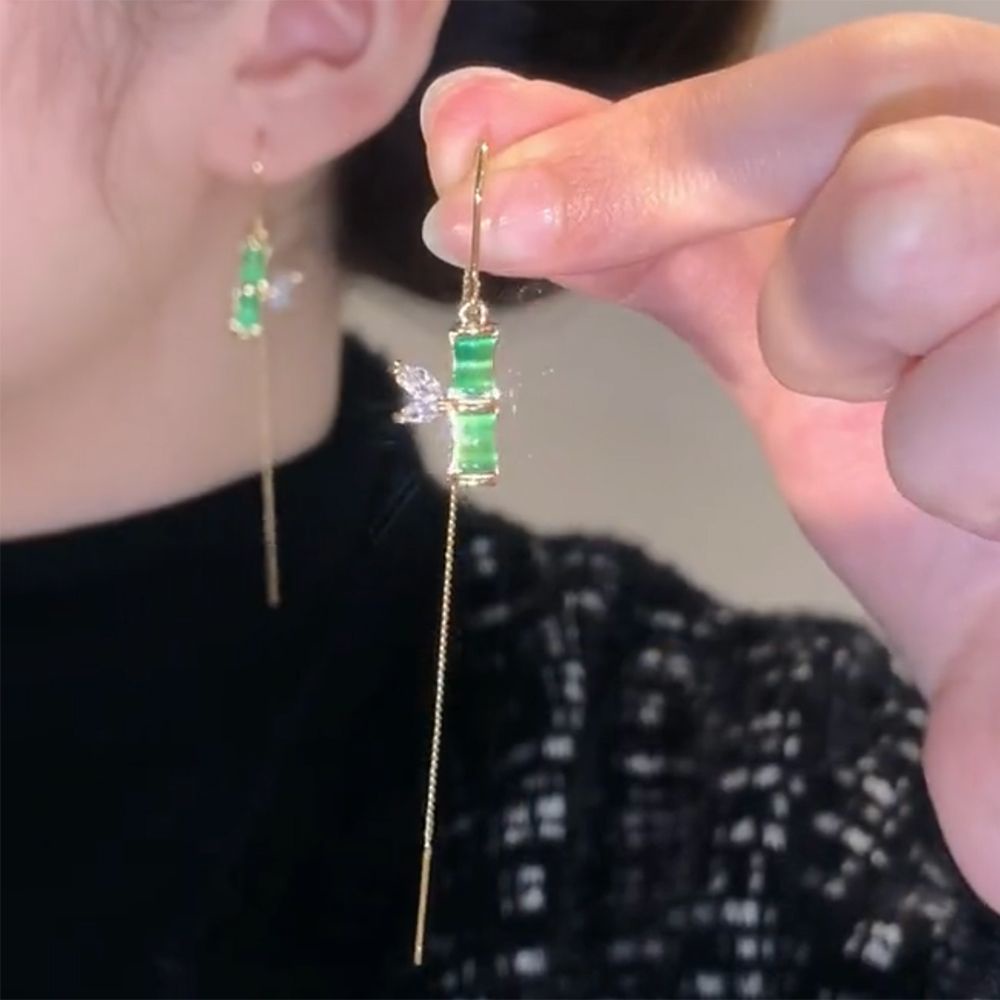 Carboplatin is a high-rise green bamboo ear thread classic fashion retro earrings female Chinese tre卡铂雅节节高升绿色竹节耳线经典时尚复古耳环女中国风潮11.21